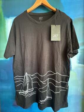 2117 of Sweden Men's Lipno MS Graphic T-Shirt sailboat